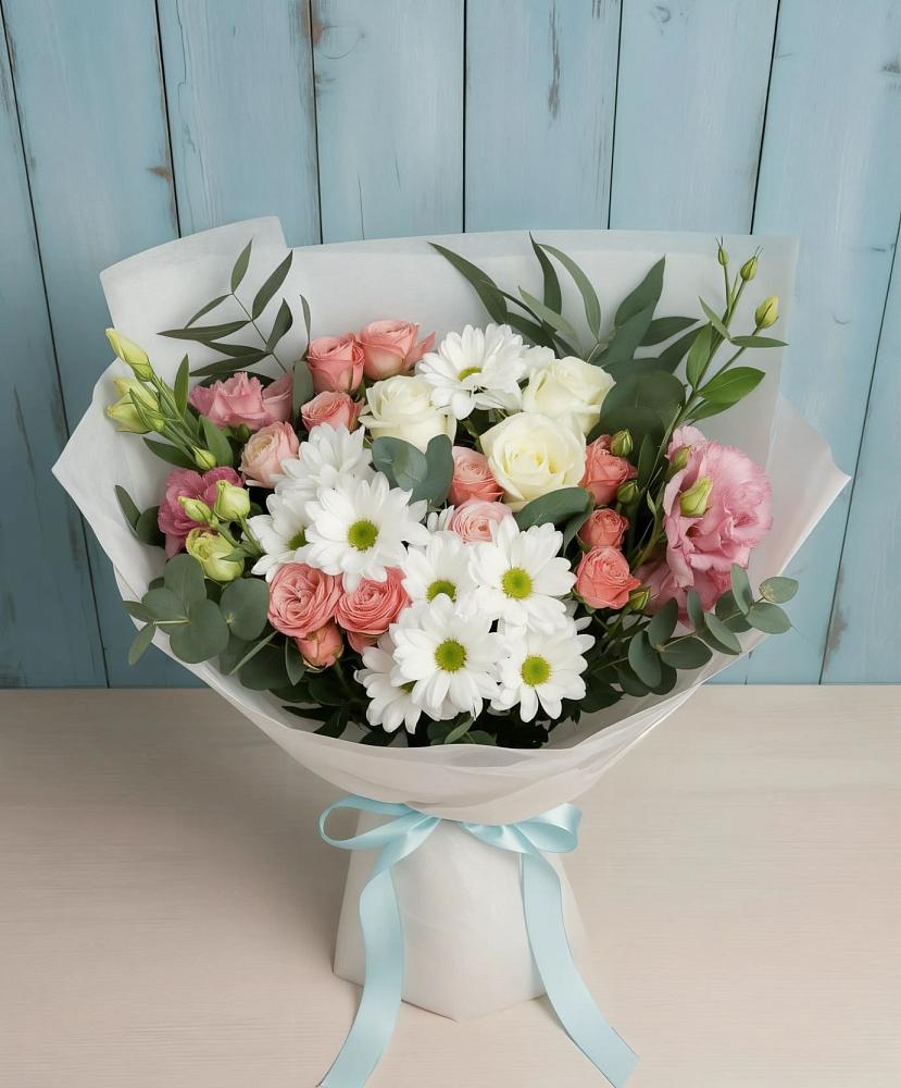 Букет цветов из: Розы, Лизиантусы и Хризантемы в Нежинка