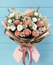 Букет цветов из:  Розы, Альстромерии и Лизиантусы #REPLACE_PRED# Нежинка