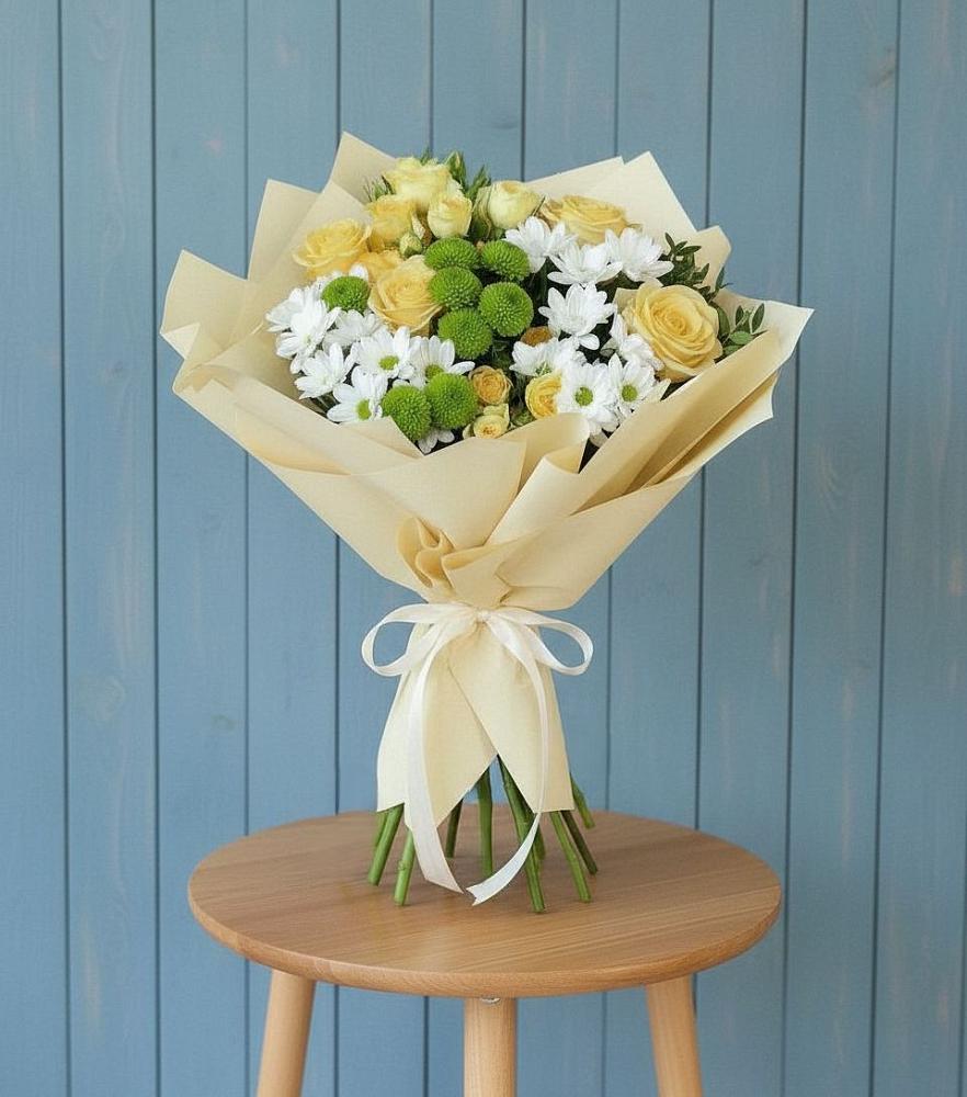 Букет цветов из: Хризантемы и Розы в Нежинка