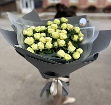 Букет Белые кустовые розы Солинеро #REPLACE_PRED# Нежинка