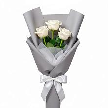 Букет 3 белые розы в Нежинка