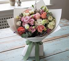 Букет цветов из:  Розы, Лизиантусы и Гвоздики в Нежинка