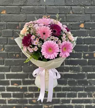 Букет цветов из:  Герберы и Хризантемы в Нежинка