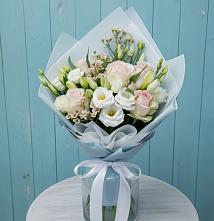 Букет цветов из:  Розы и Лизиантусы в Нежинка