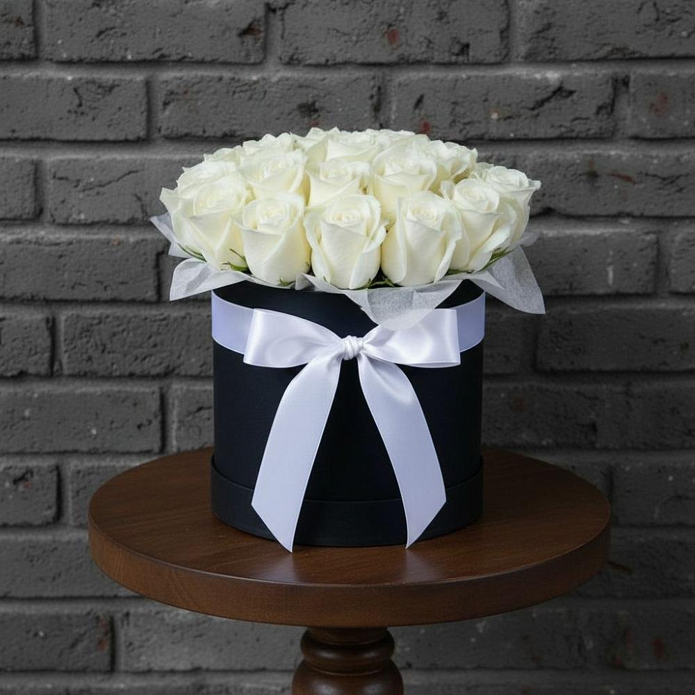 Цветочная композиция из Розы в шляпной коробке в Нежинка